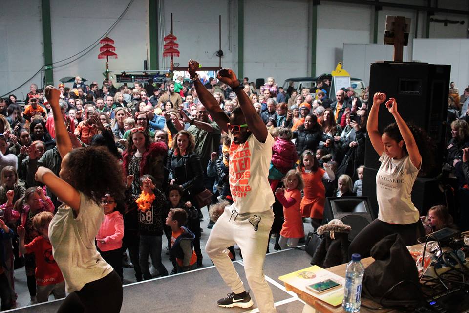 SAMEN DANSEN met SKITTA